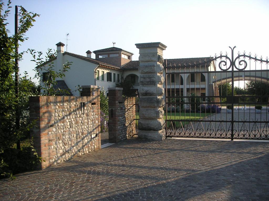 Agriturismo Due Torri Montebelluna Eksteriør billede