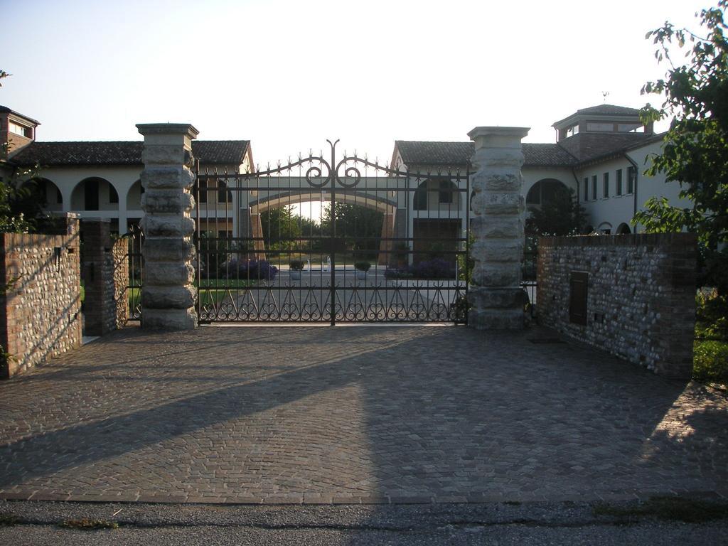 Agriturismo Due Torri Montebelluna Eksteriør billede